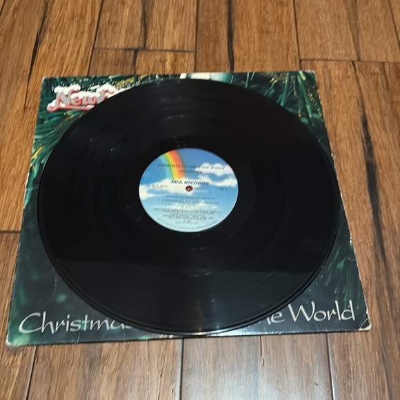 New Edition - “Christmas All Over The World” Vinyl LP - Picture 3 of 6